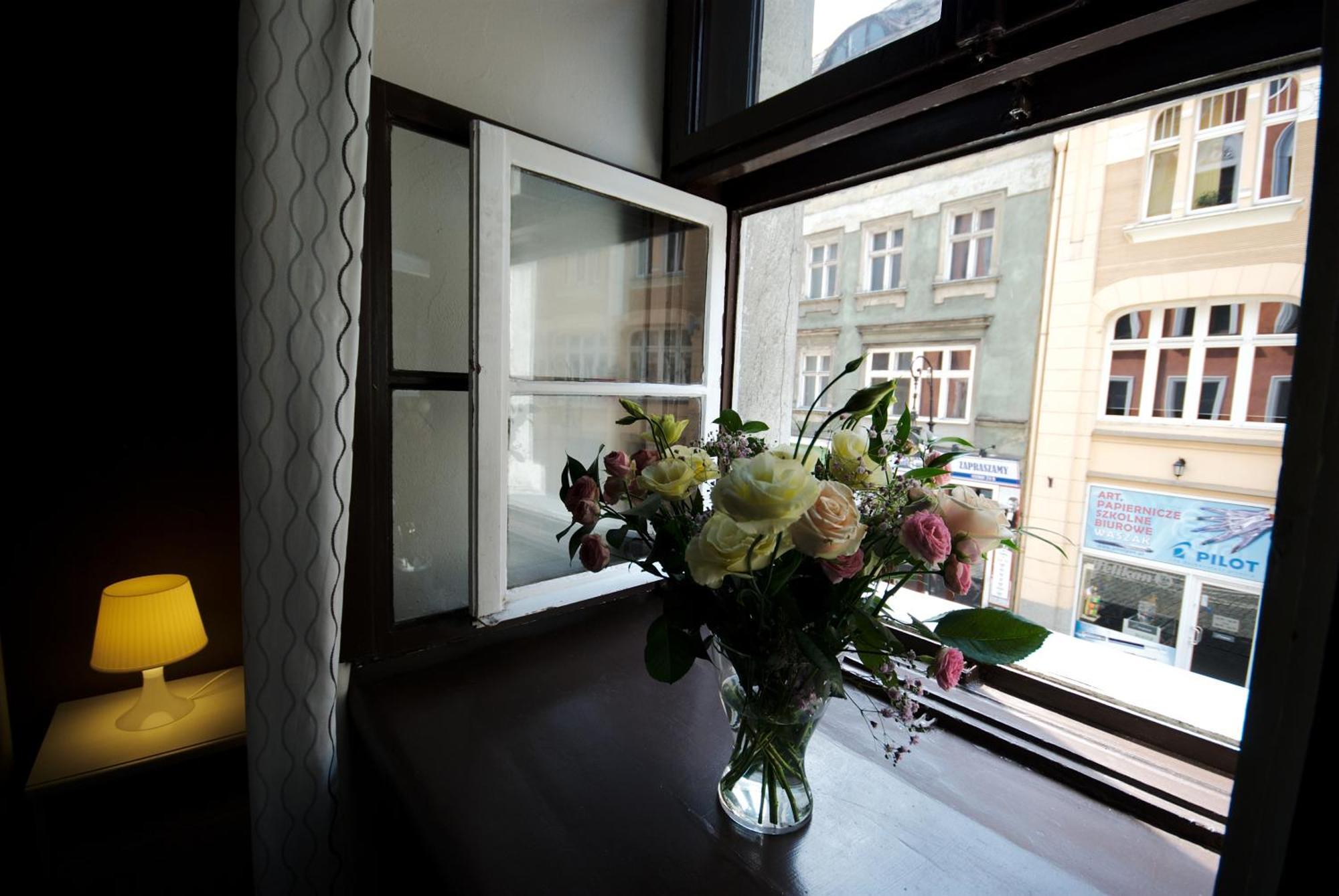 Kolysanka Private Rooms In Old Town Poznań Exteriör bild